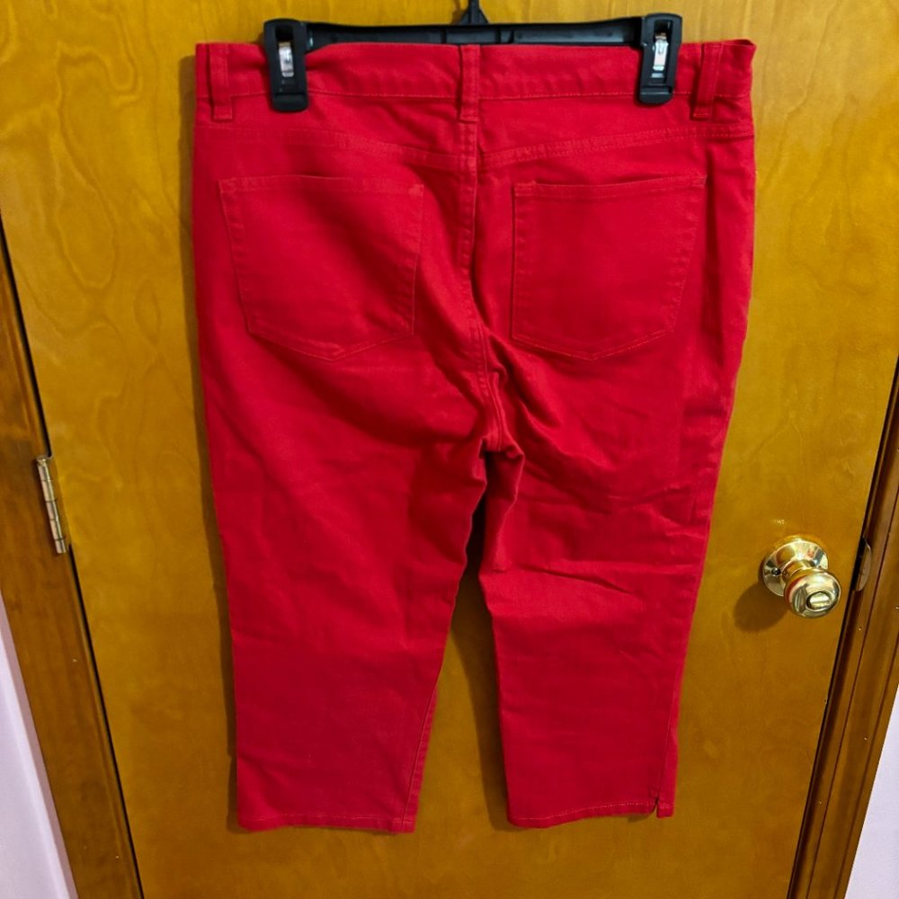 WOMEN'S CHAPS CAPRI STRETCH JEANS RED COLOR SIZE 8 - Picture 8 of 13